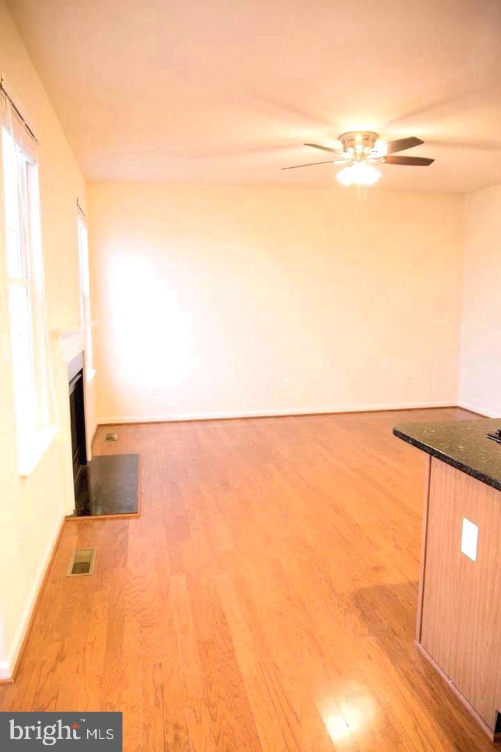 LOUDOUN VALLEY ESTATES - Residential Lease