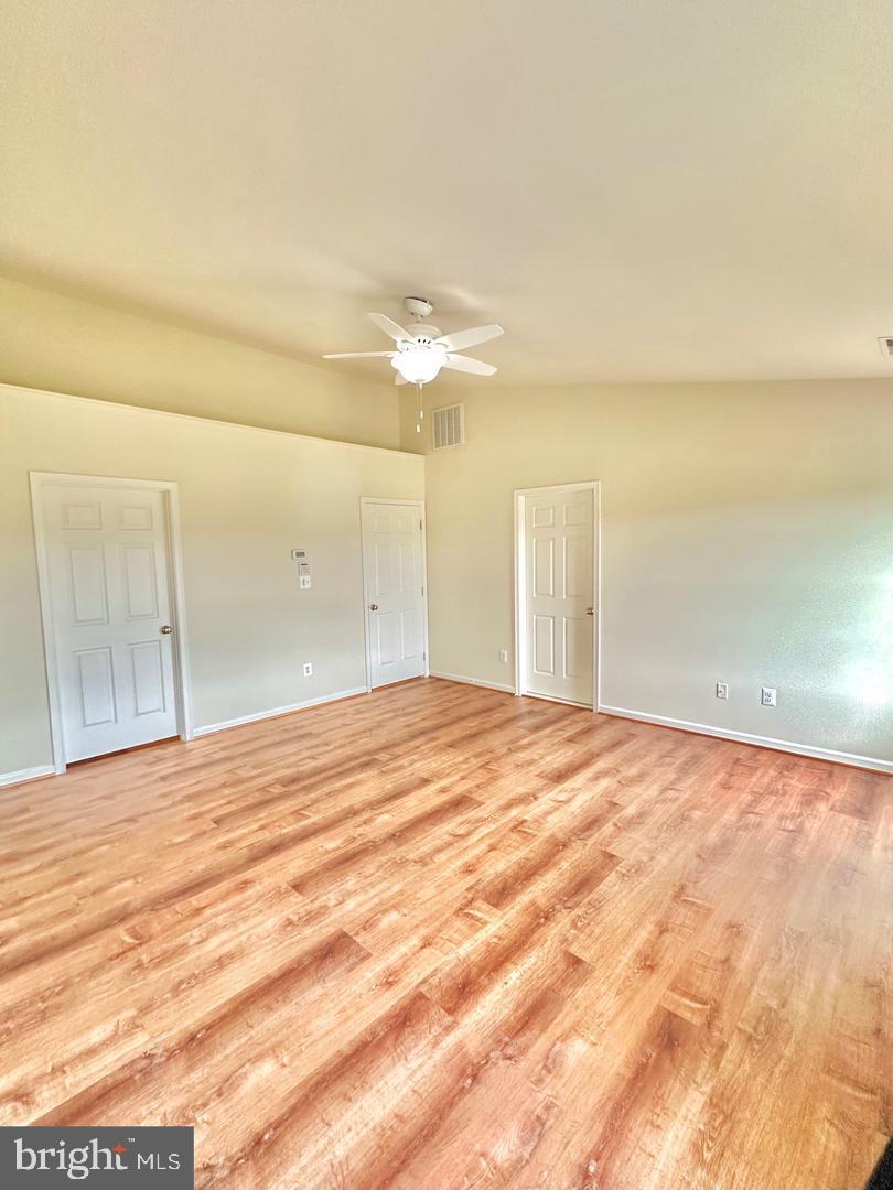 LOUDOUN VALLEY ESTATES - Residential Lease