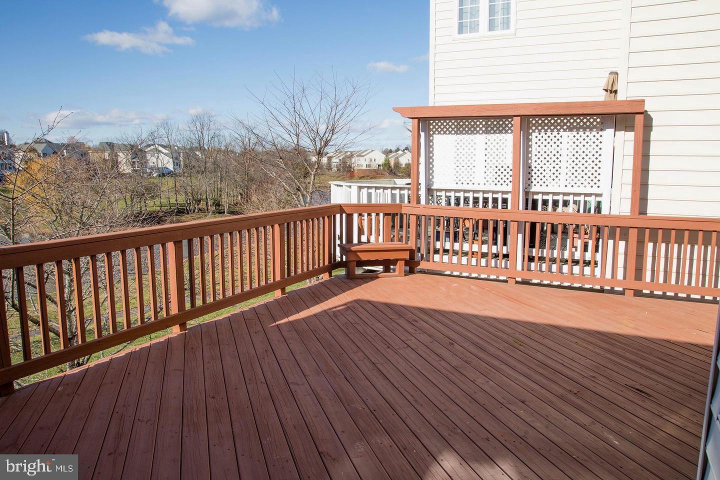 LOUDOUN VALLEY ESTATES - Residential Lease