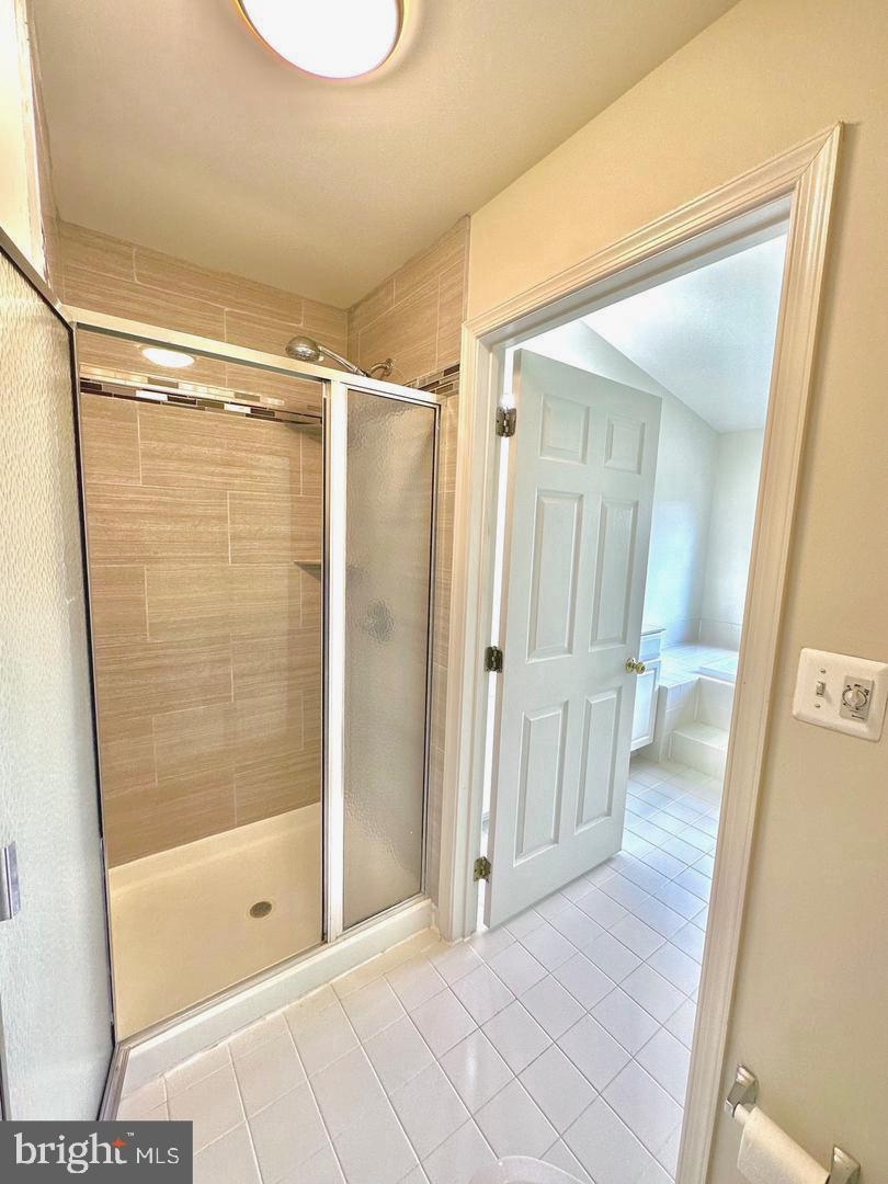 LOUDOUN VALLEY ESTATES - Residential Lease