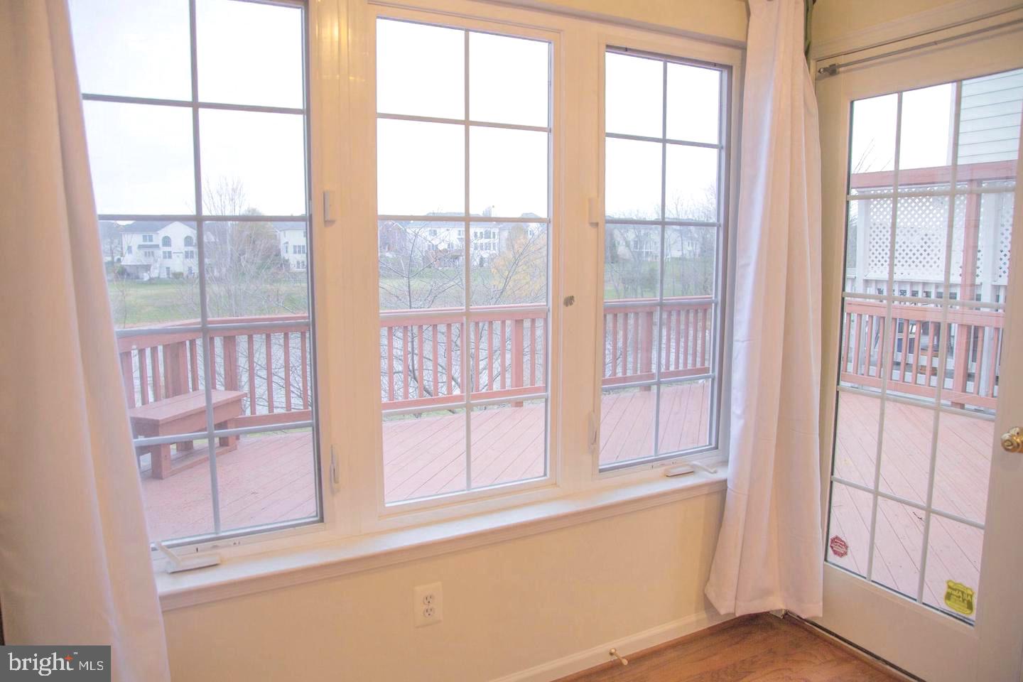 LOUDOUN VALLEY ESTATES - Residential Lease