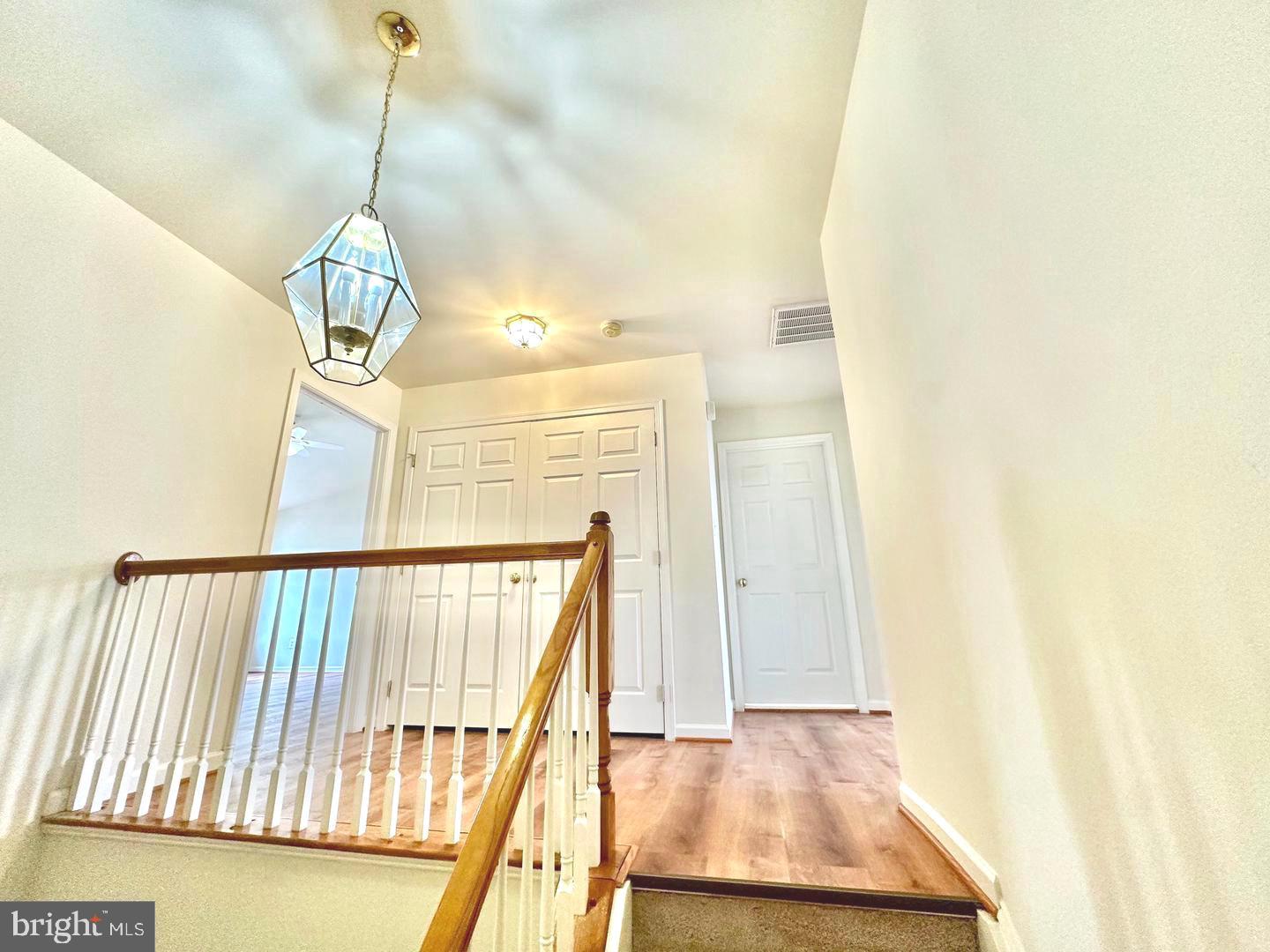 LOUDOUN VALLEY ESTATES - Residential Lease