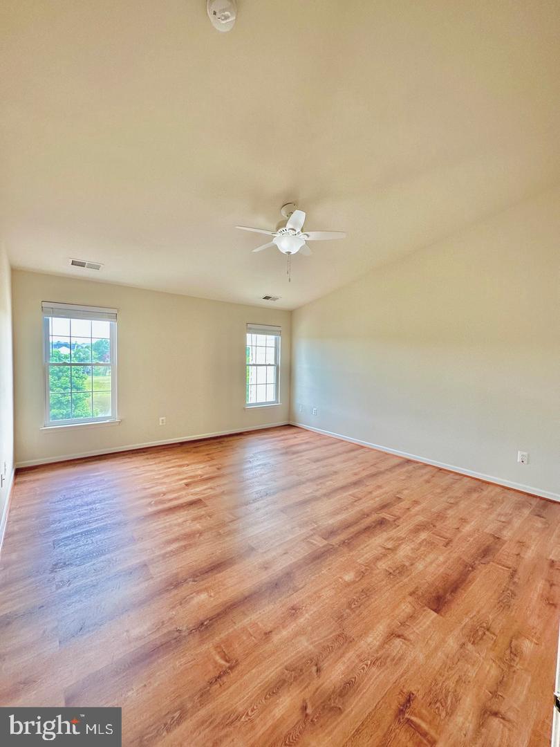 LOUDOUN VALLEY ESTATES - Residential Lease