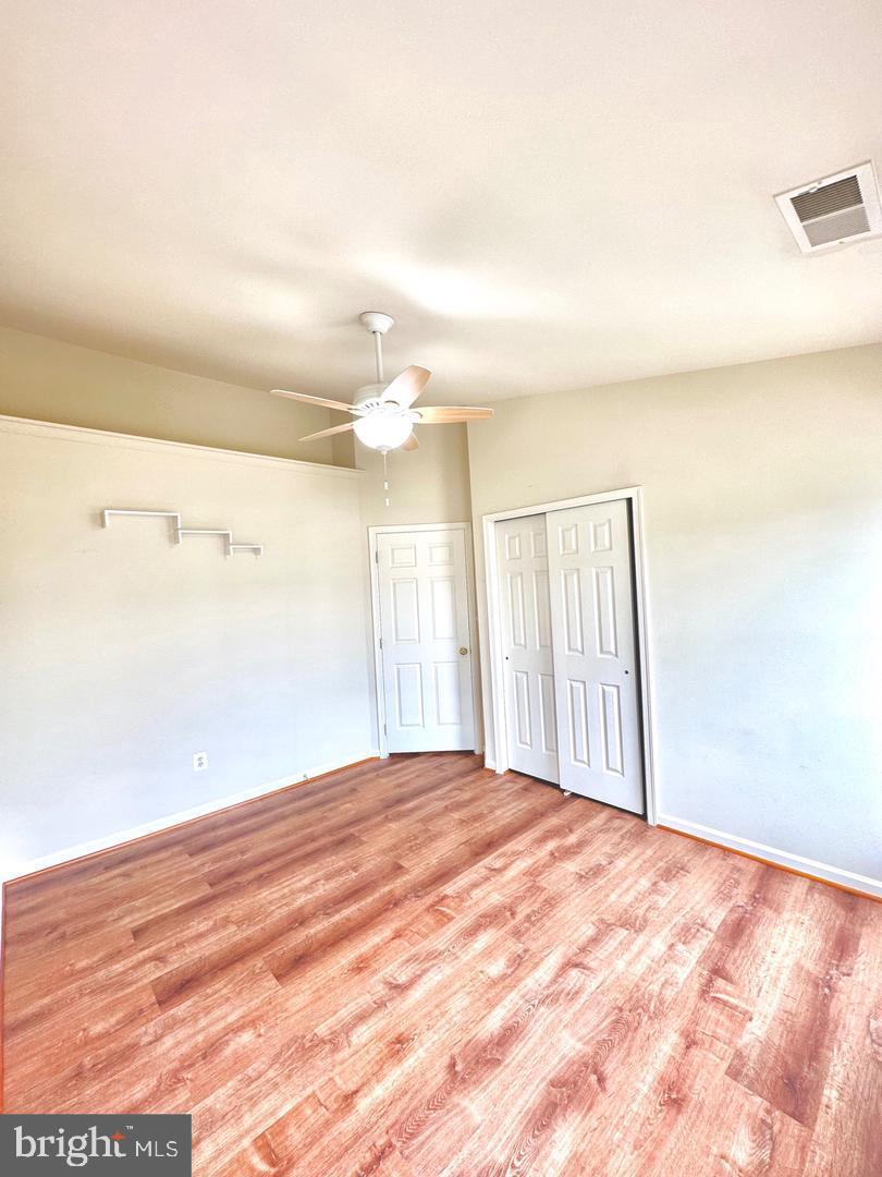 LOUDOUN VALLEY ESTATES - Residential Lease