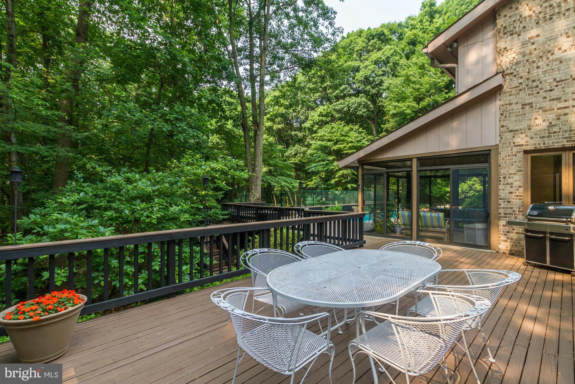 THE PALISADES - Residential