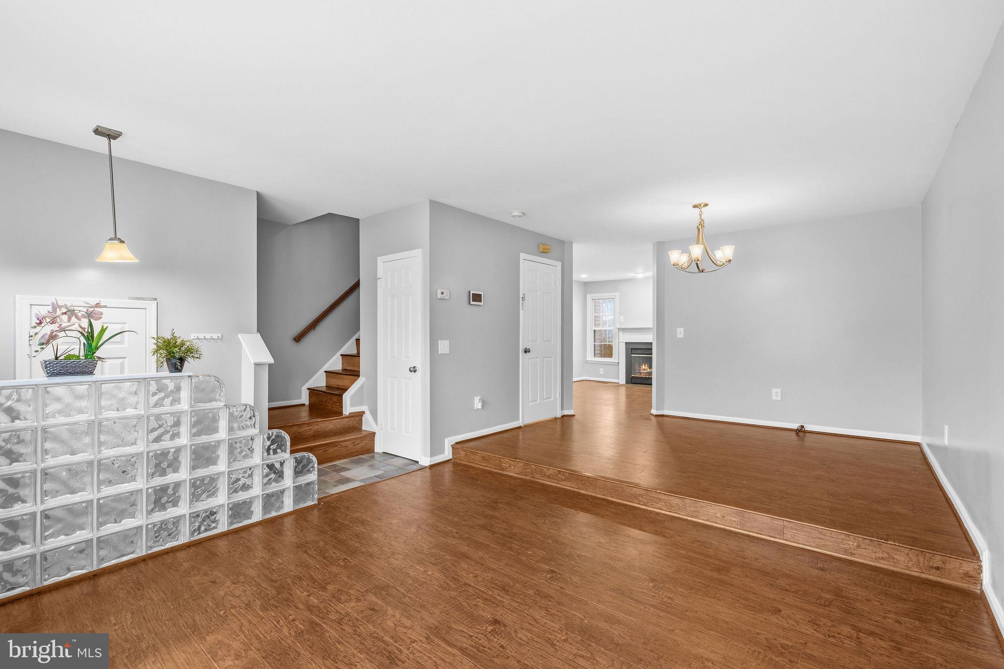 OLD TOWN HERNDON - Residential