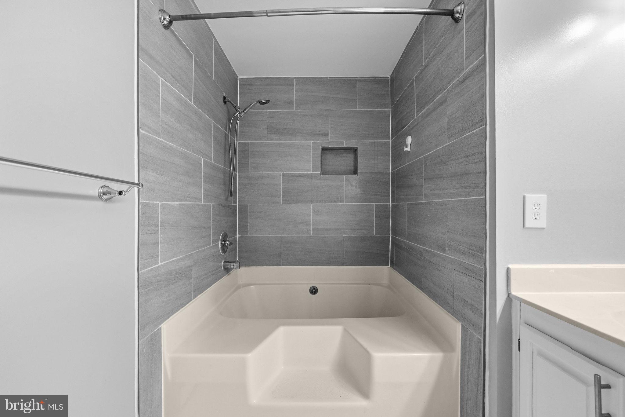 OLD TOWN HERNDON - Residential