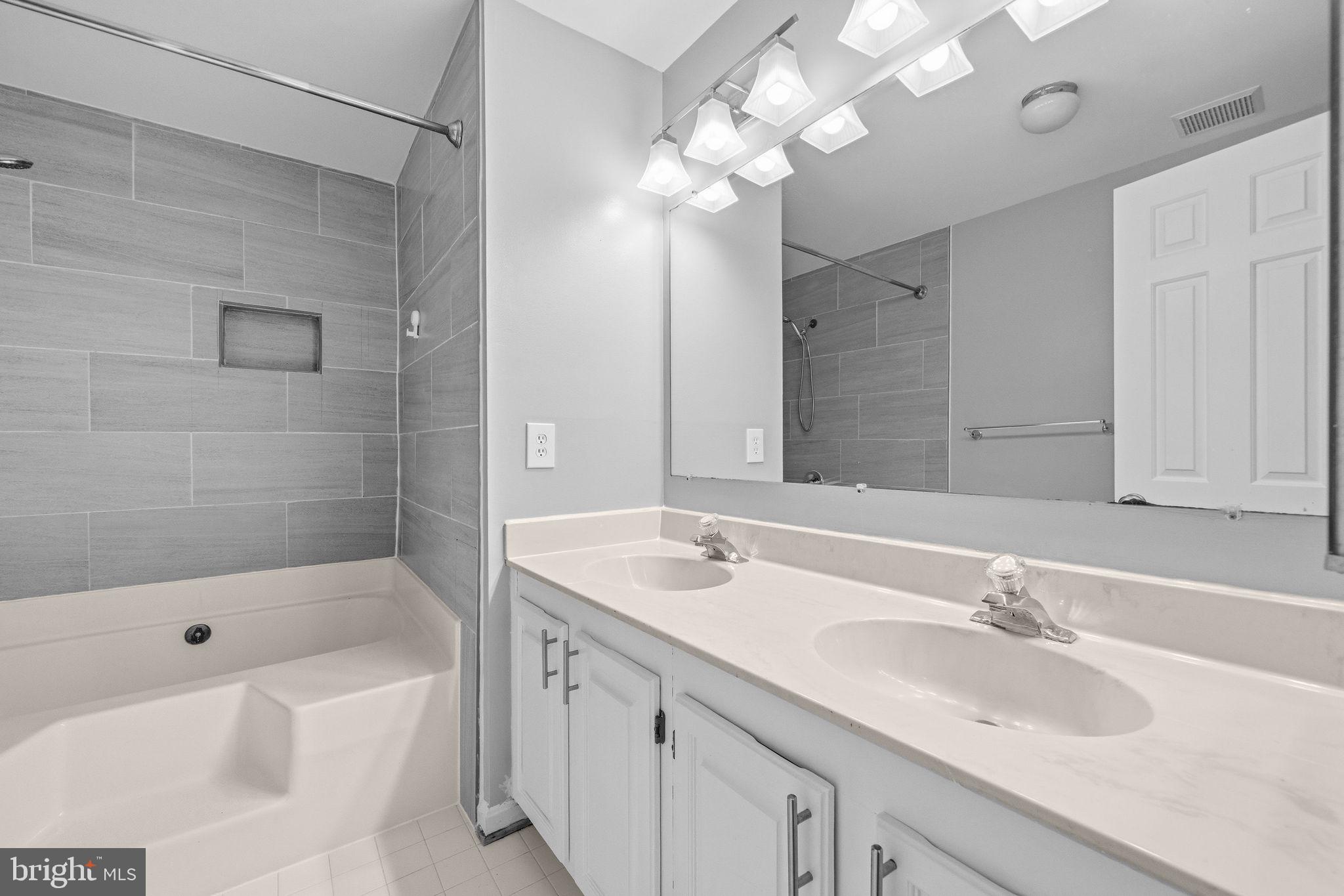 OLD TOWN HERNDON - Residential