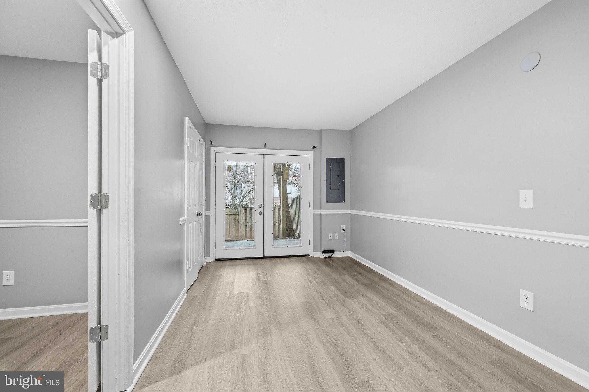 OLD TOWN HERNDON - Residential