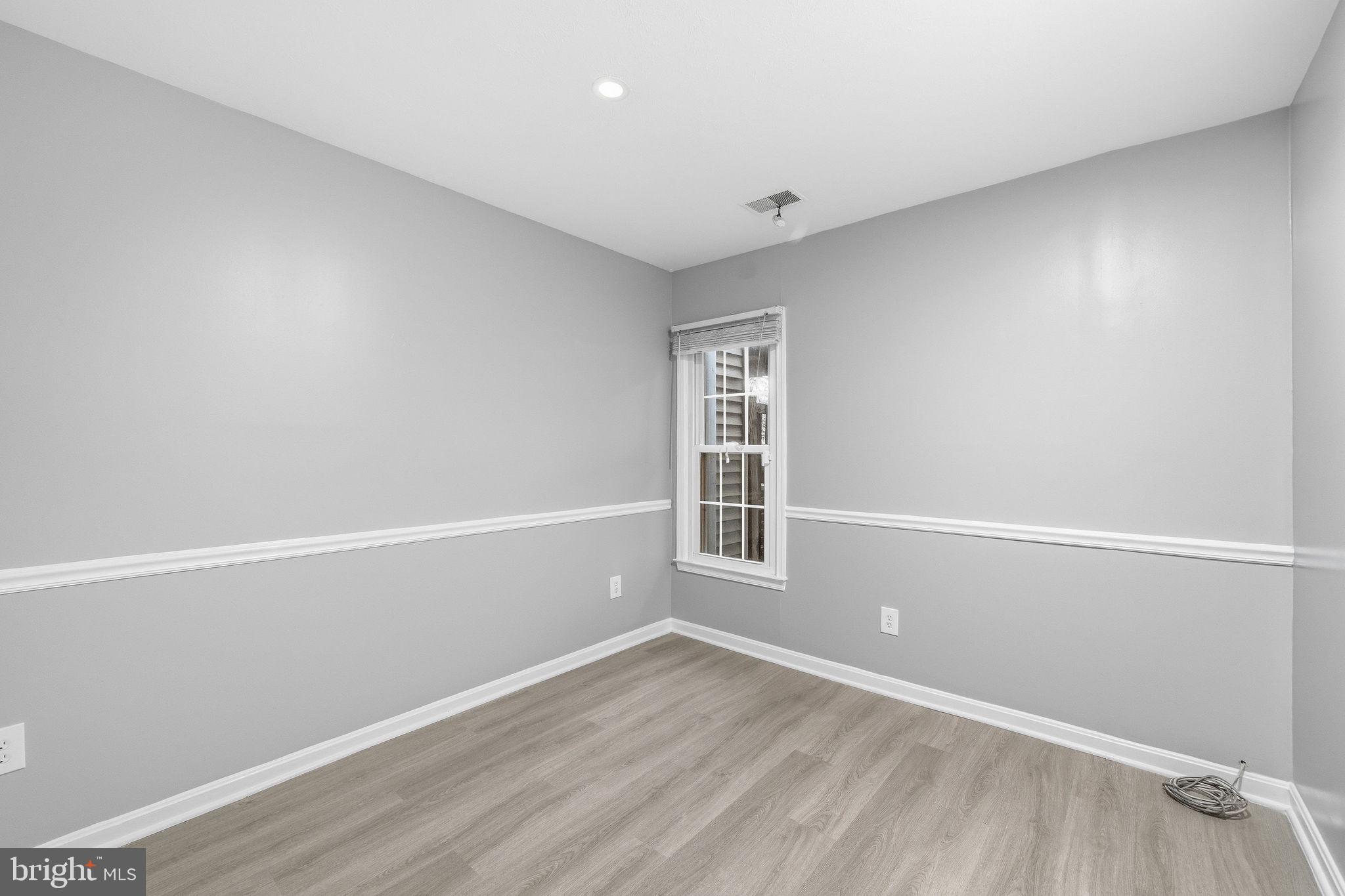 OLD TOWN HERNDON - Residential