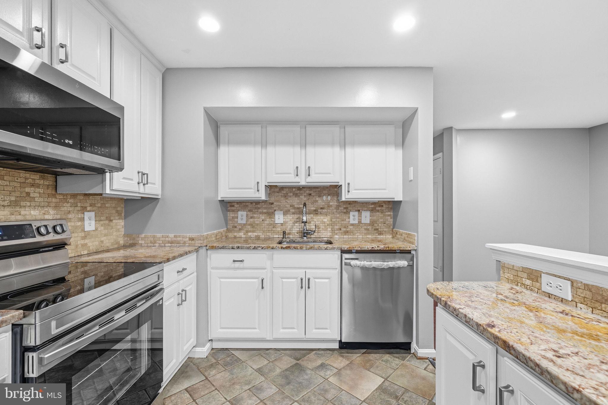 OLD TOWN HERNDON - Residential