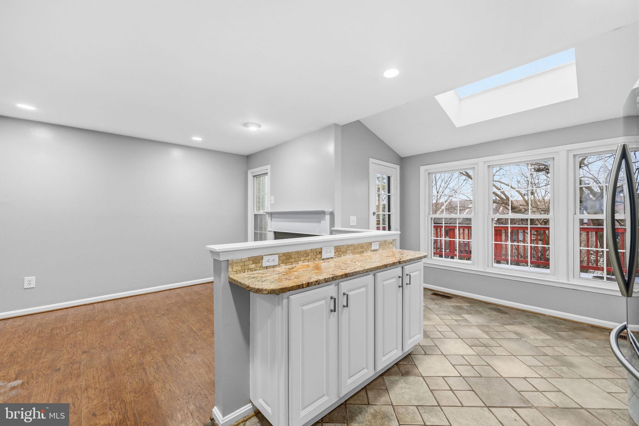 OLD TOWN HERNDON - Residential