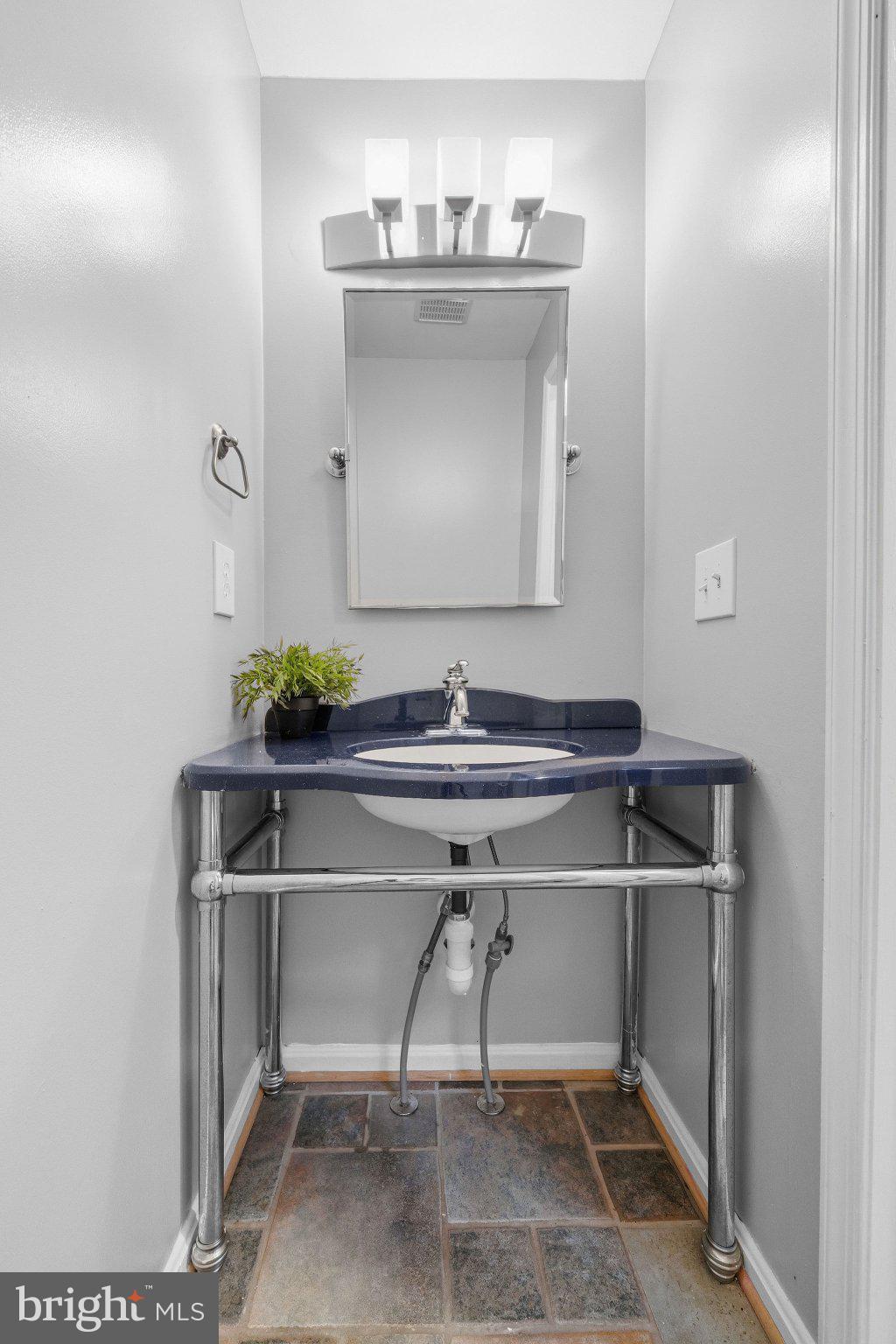 OLD TOWN HERNDON - Residential