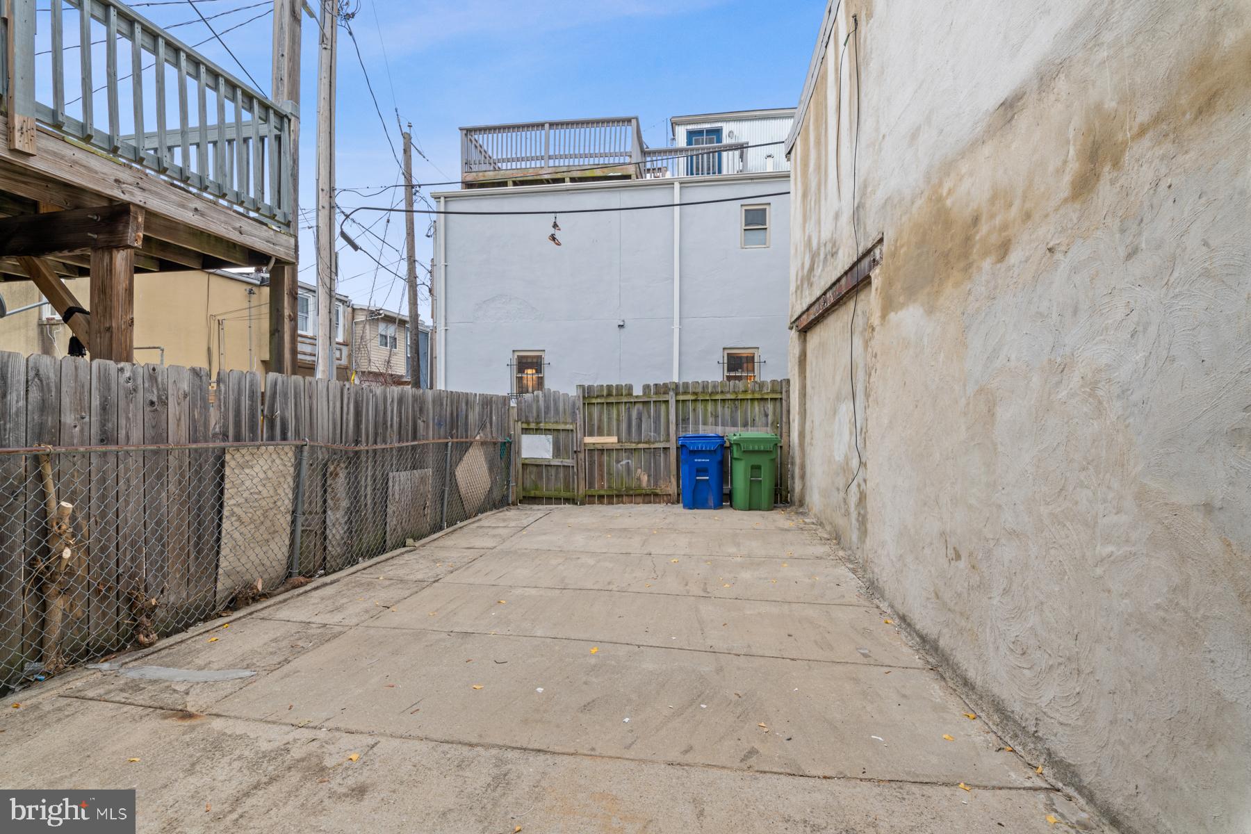 MIDDLE EAST - Residential