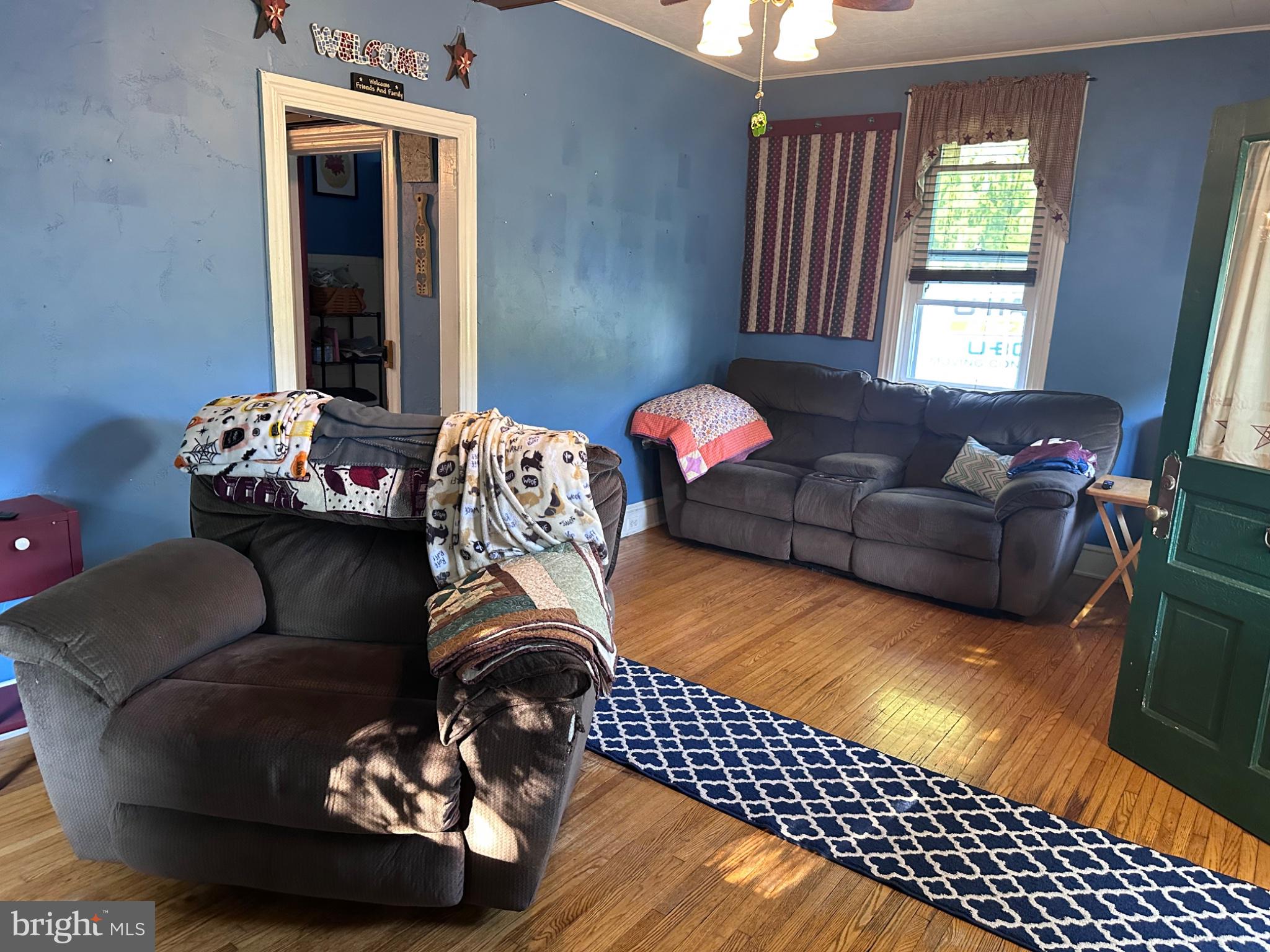 387 MOUNTAIN VIEW ROAD