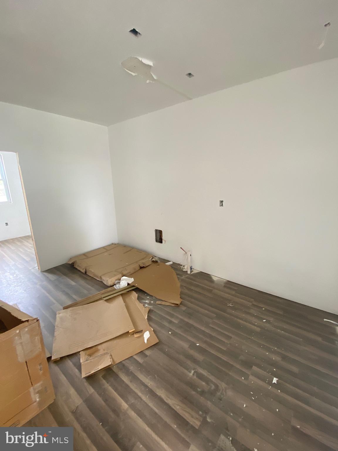 2240 W LEHIGH AVENUE