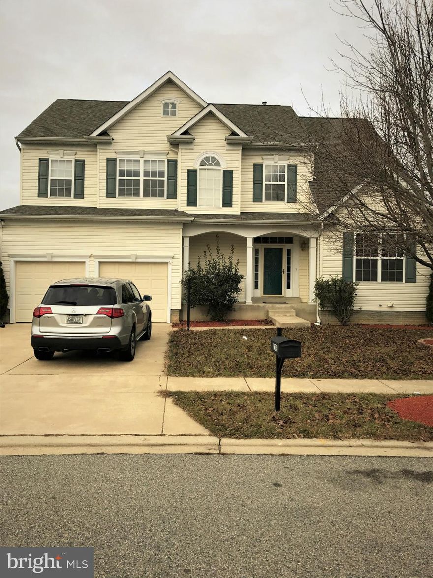 What an opportunity 4 Bedrooms 3.5  Bathrooms Formal Living Room and Dining Room, Fireplace, Ceramic tile Kitchen with large Island, Open Floor Plan, Master Bedroom with super bath, 2 large walk in closet, 2 story foyer and much more.  please see beyond that. Don't miss out! Show today!