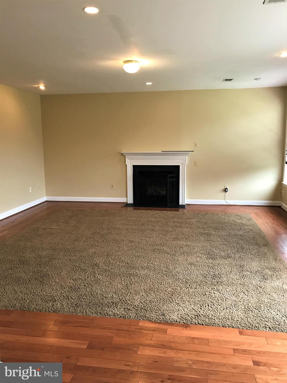 WEXFORD VILLAGE SUB - Residential Lease