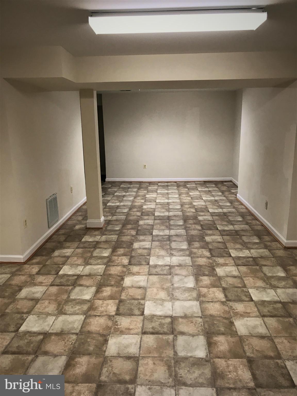 WEXFORD VILLAGE SUB - Residential Lease