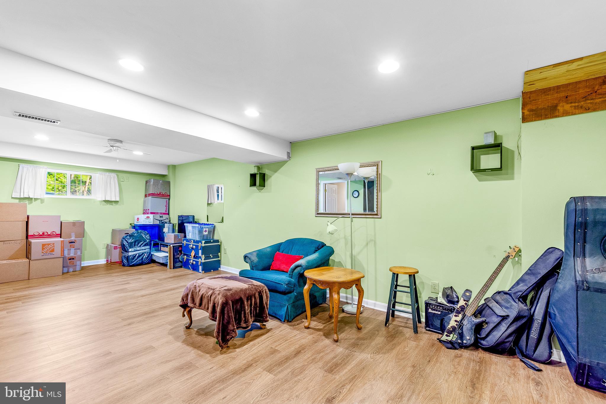 GARRETT ACRES - Residential