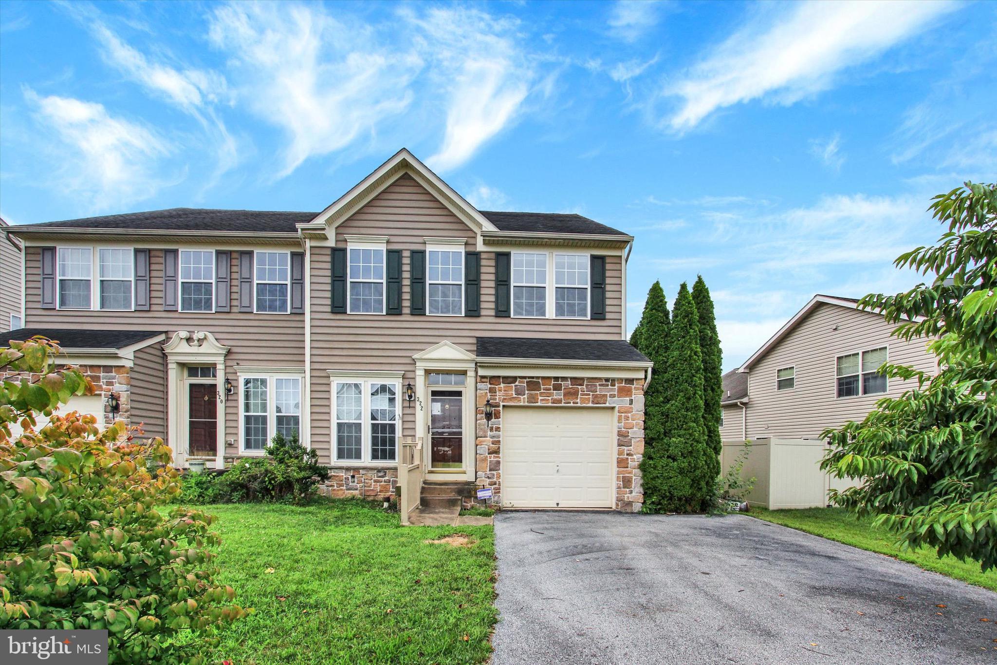 Open Sunday August 17th from 10-1130 AM!! HUD OWNED HOME CASE #441-870831 Welcome to 322 Maple Drive in the sought after Oak Hills neighborhood! Offering 3 bedrooms and 3.5 baths with a large fully finished basement. Flowing hardwood floors, granite counters, upgraded cabinets, fireplace and one car parking. Come see me today!