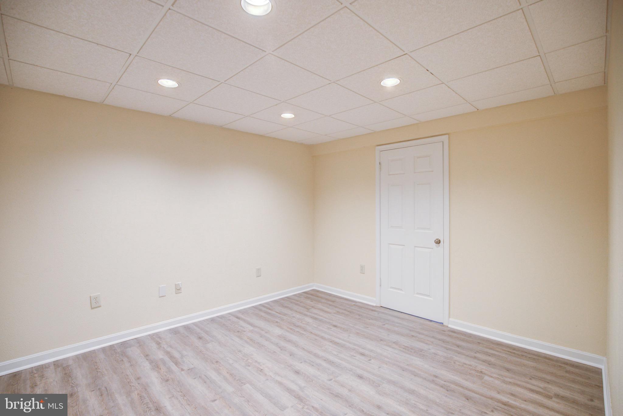 LANDVIEW ESTATES - Residential