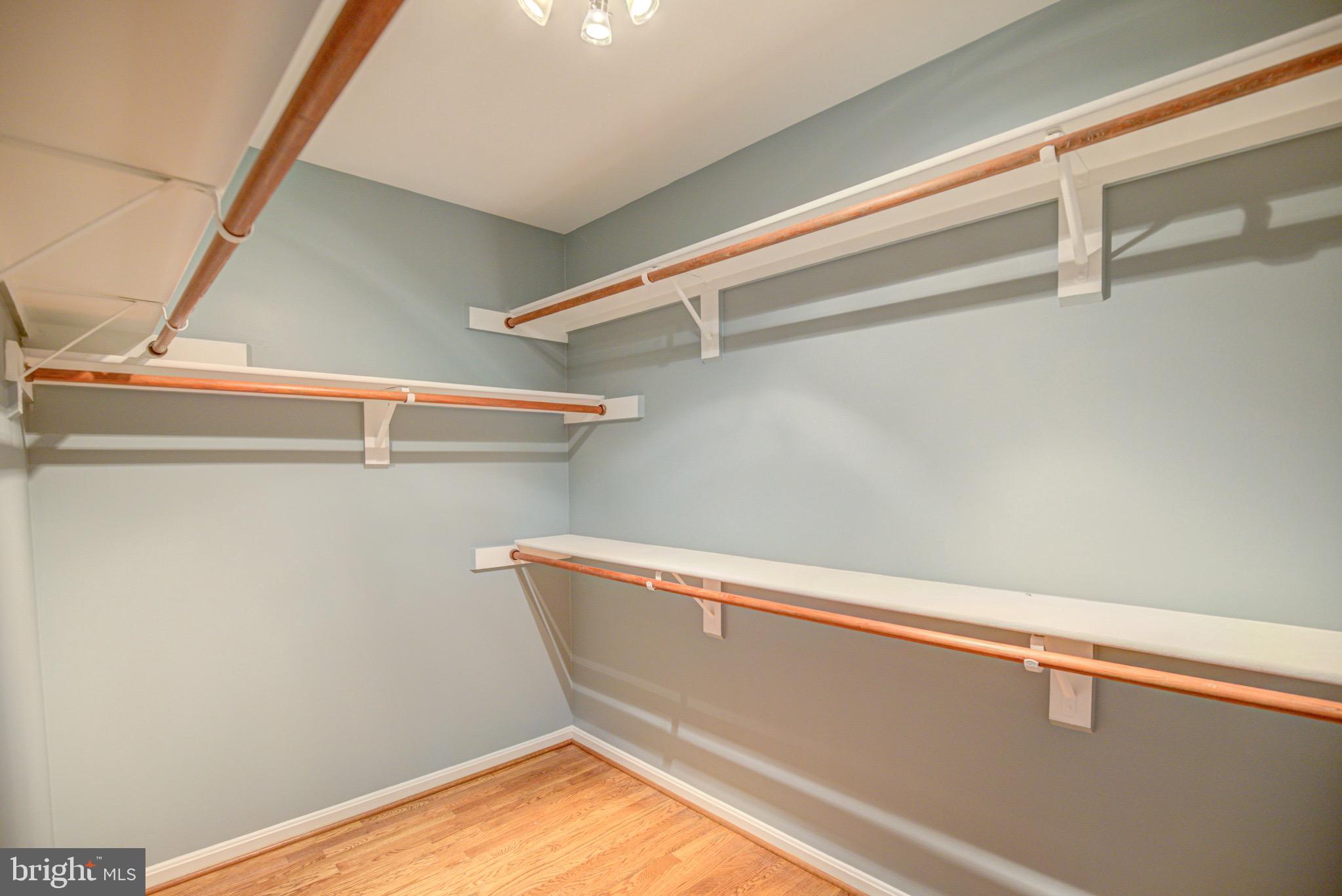 LANDVIEW ESTATES - Residential