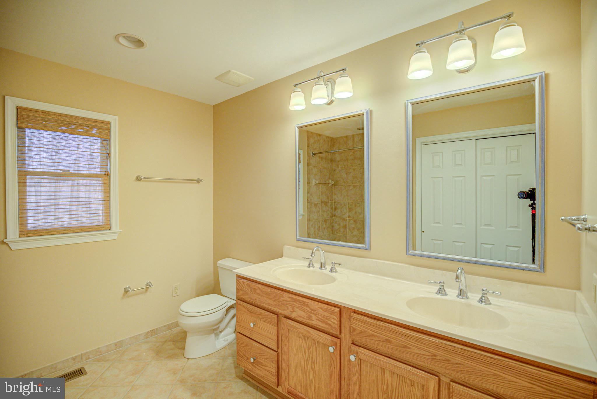 LANDVIEW ESTATES - Residential