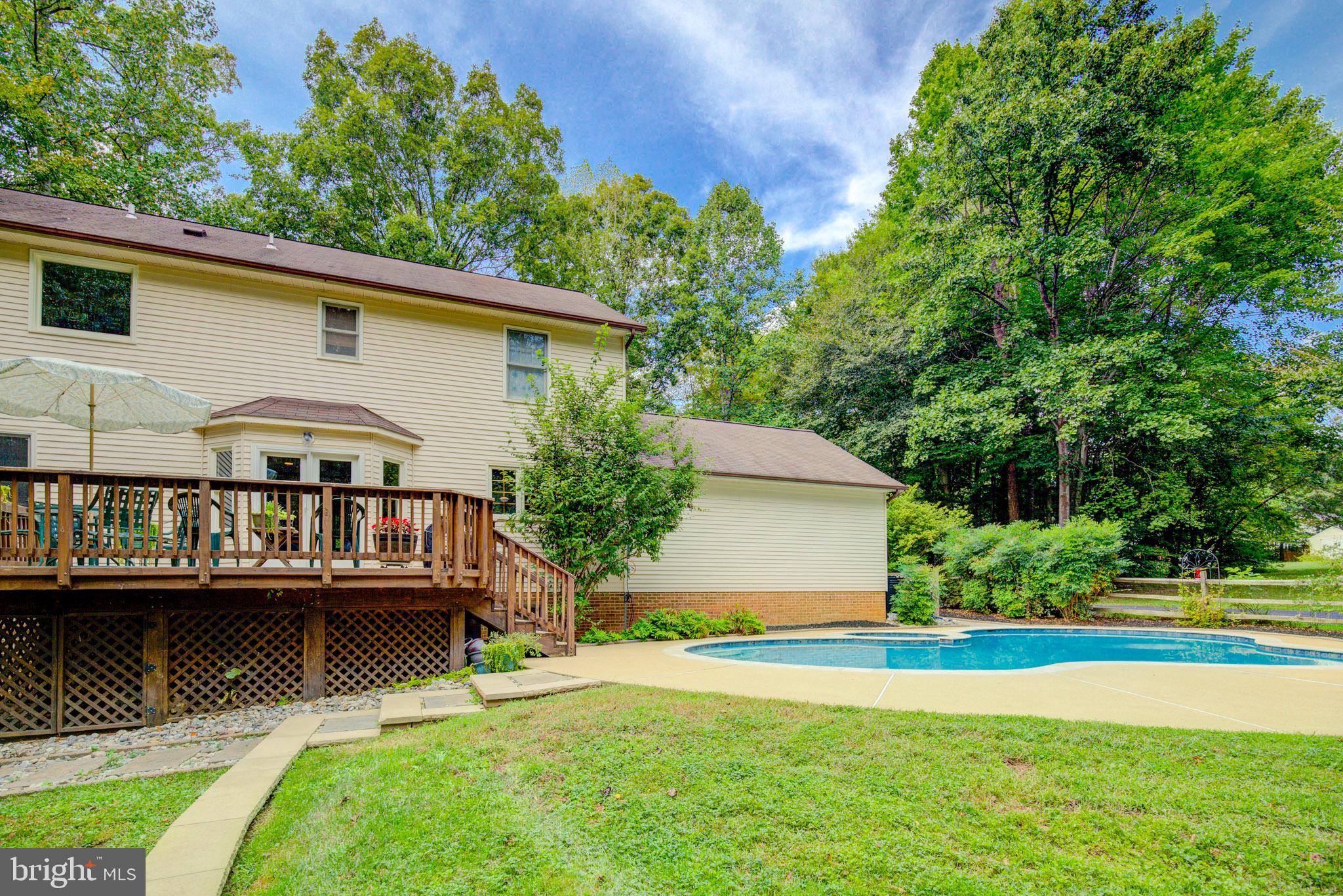 LANDVIEW ESTATES - Residential