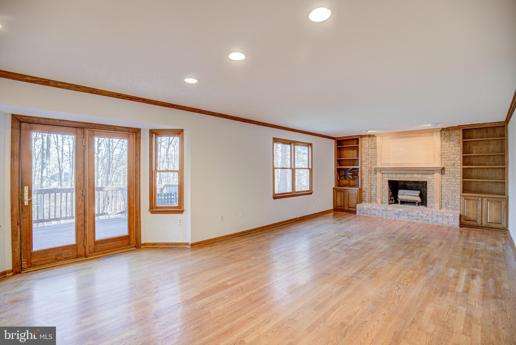 LANDVIEW ESTATES - Residential