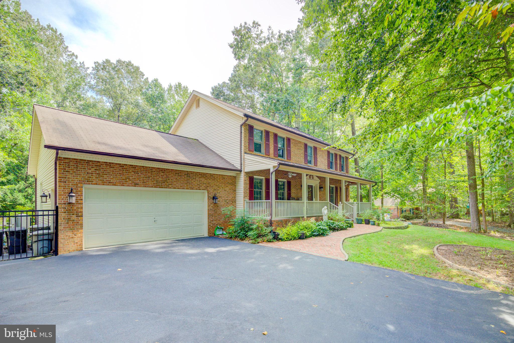 LANDVIEW ESTATES - Residential