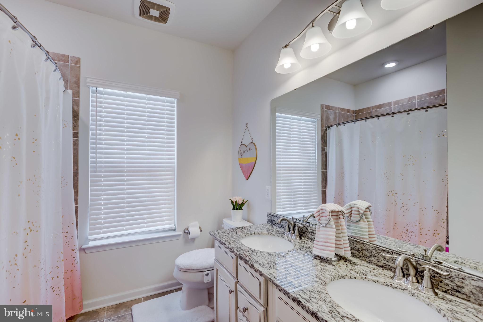 OAKDALE VILLAGE - Residential