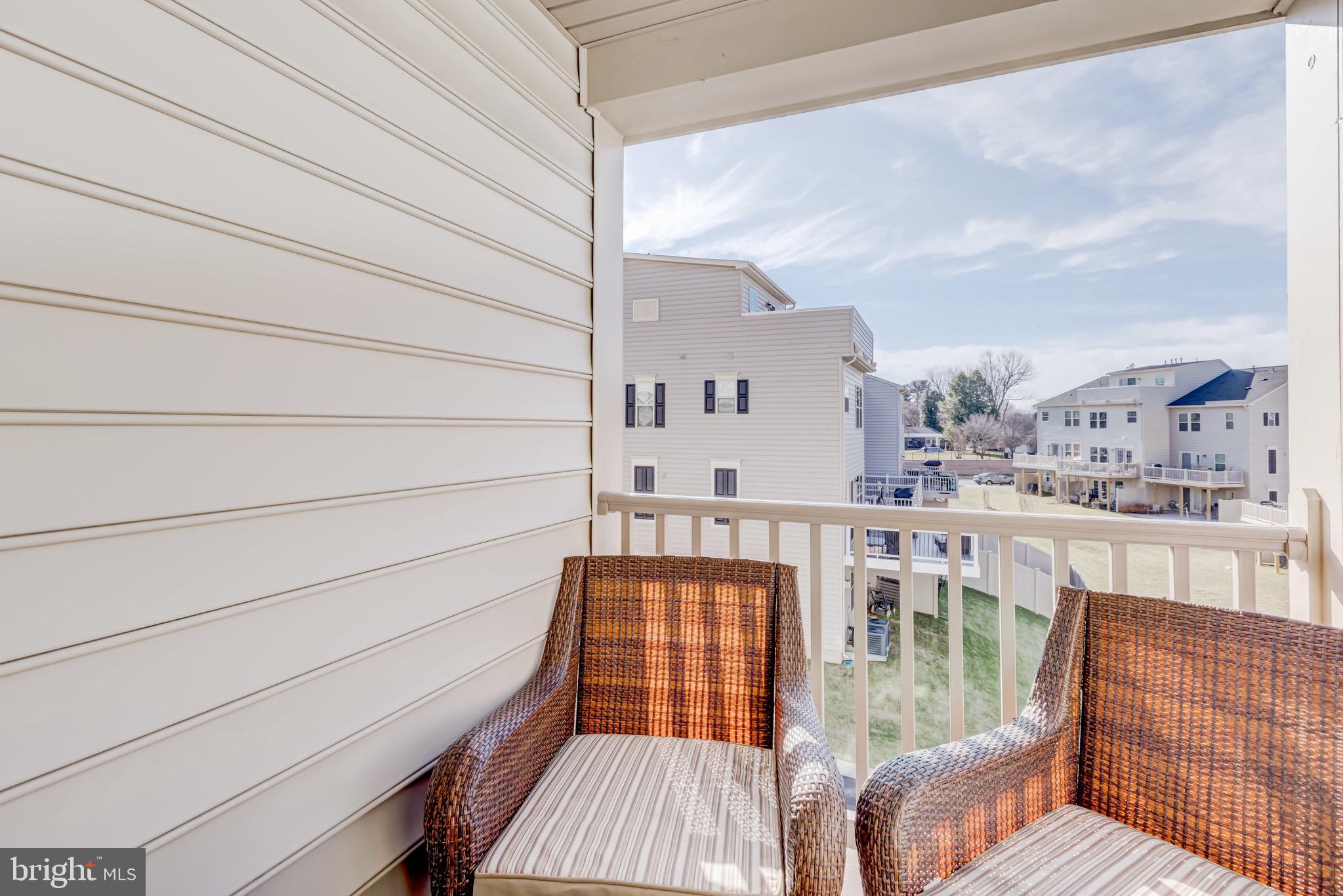 OAKDALE VILLAGE - Residential