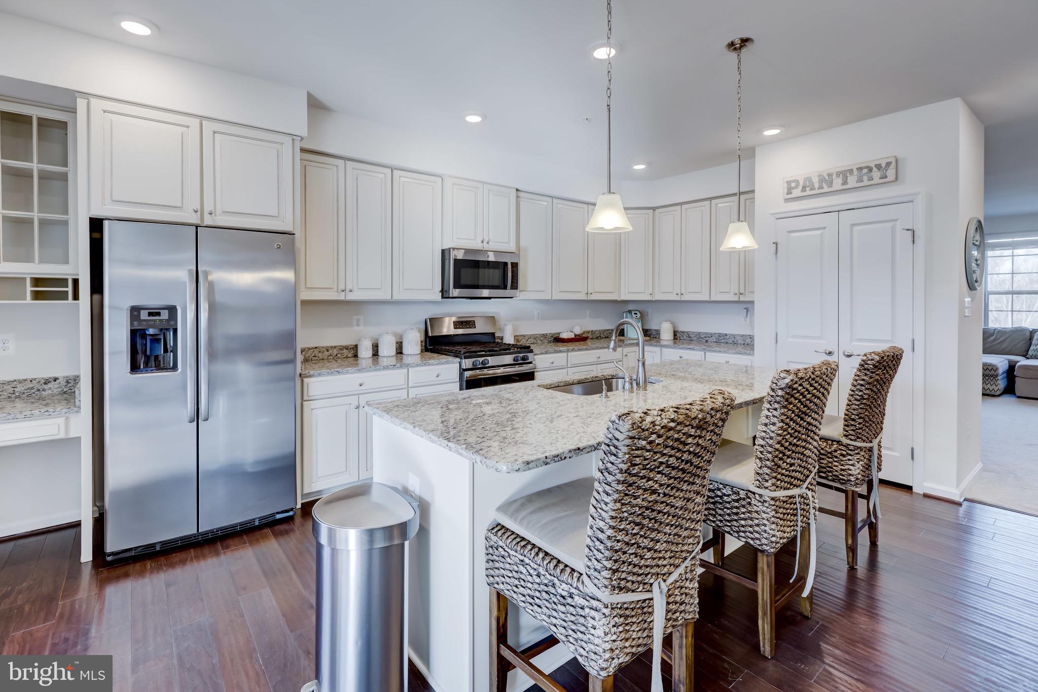 OAKDALE VILLAGE - Residential