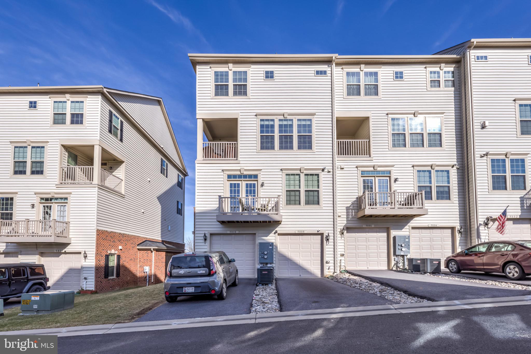 OAKDALE VILLAGE - Residential