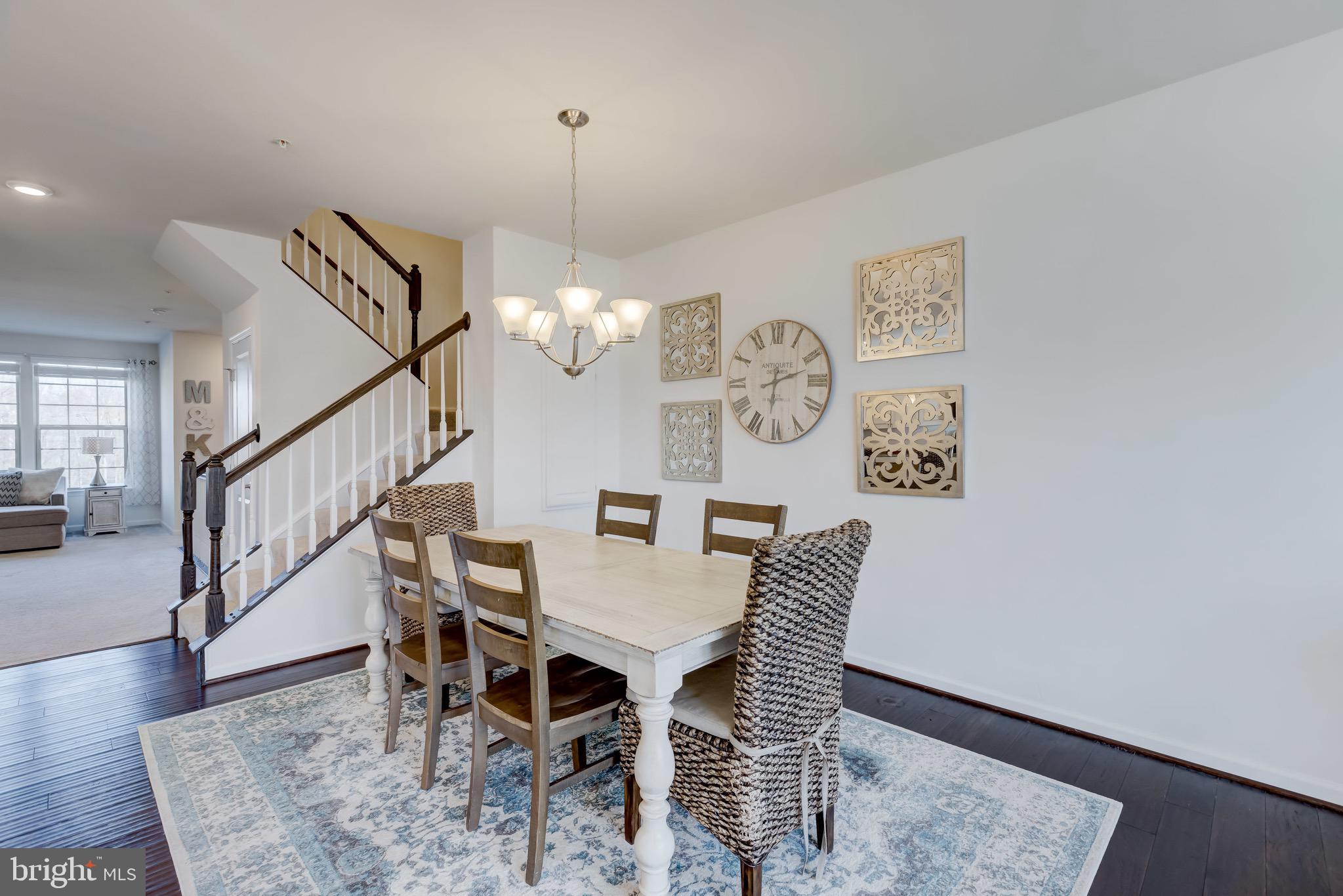 OAKDALE VILLAGE - Residential