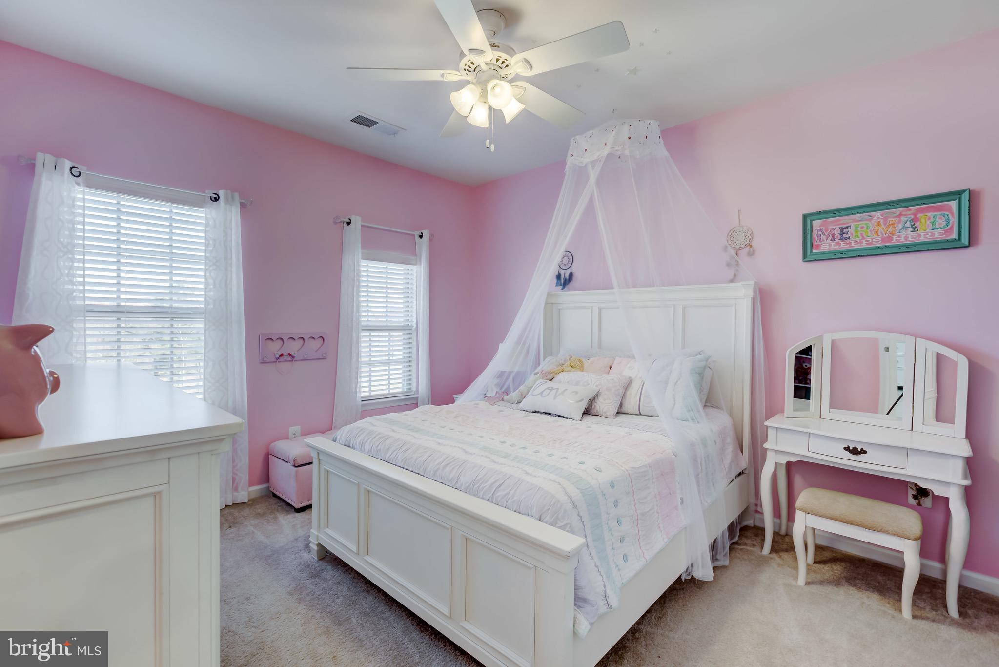 OAKDALE VILLAGE - Residential