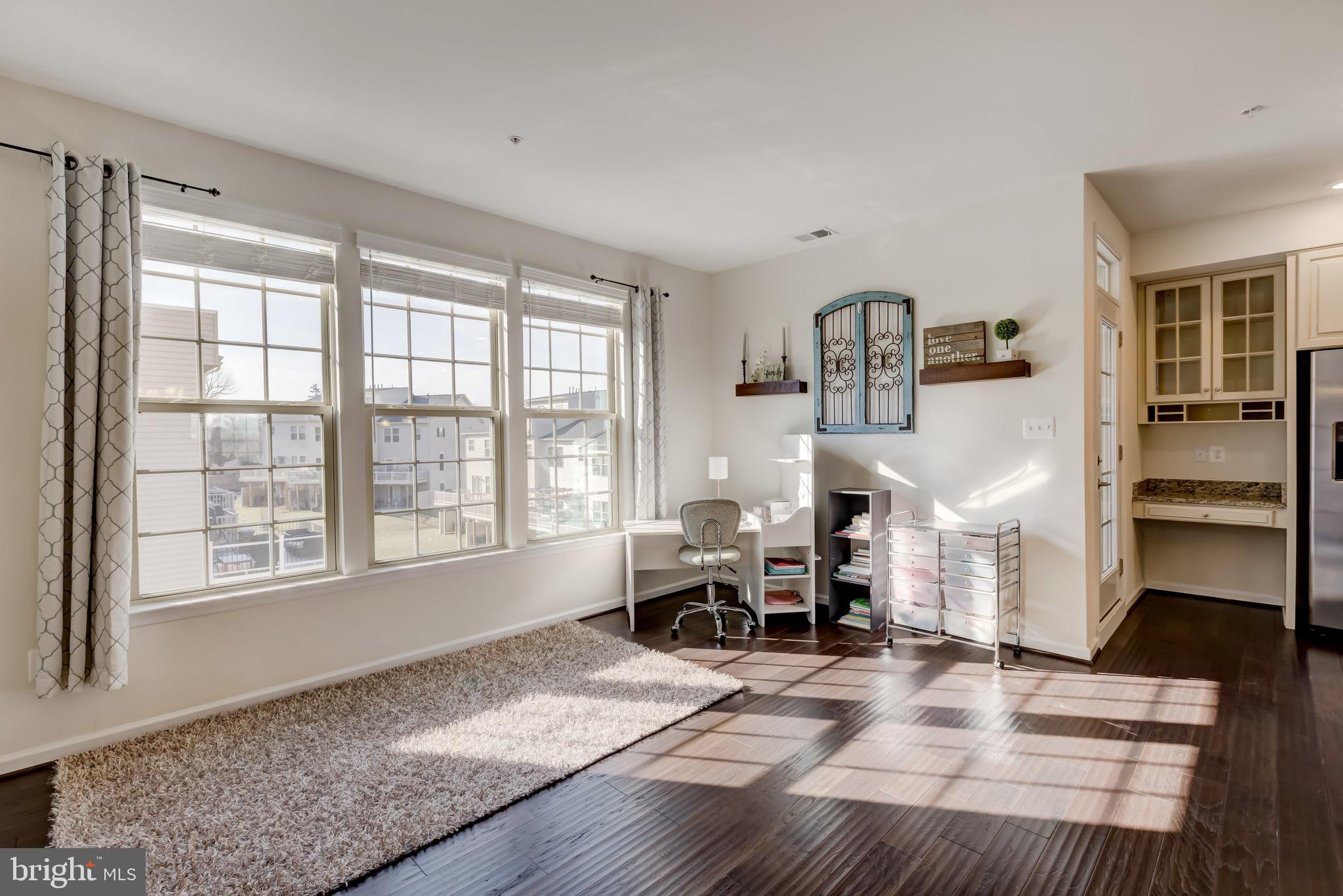 OAKDALE VILLAGE - Residential