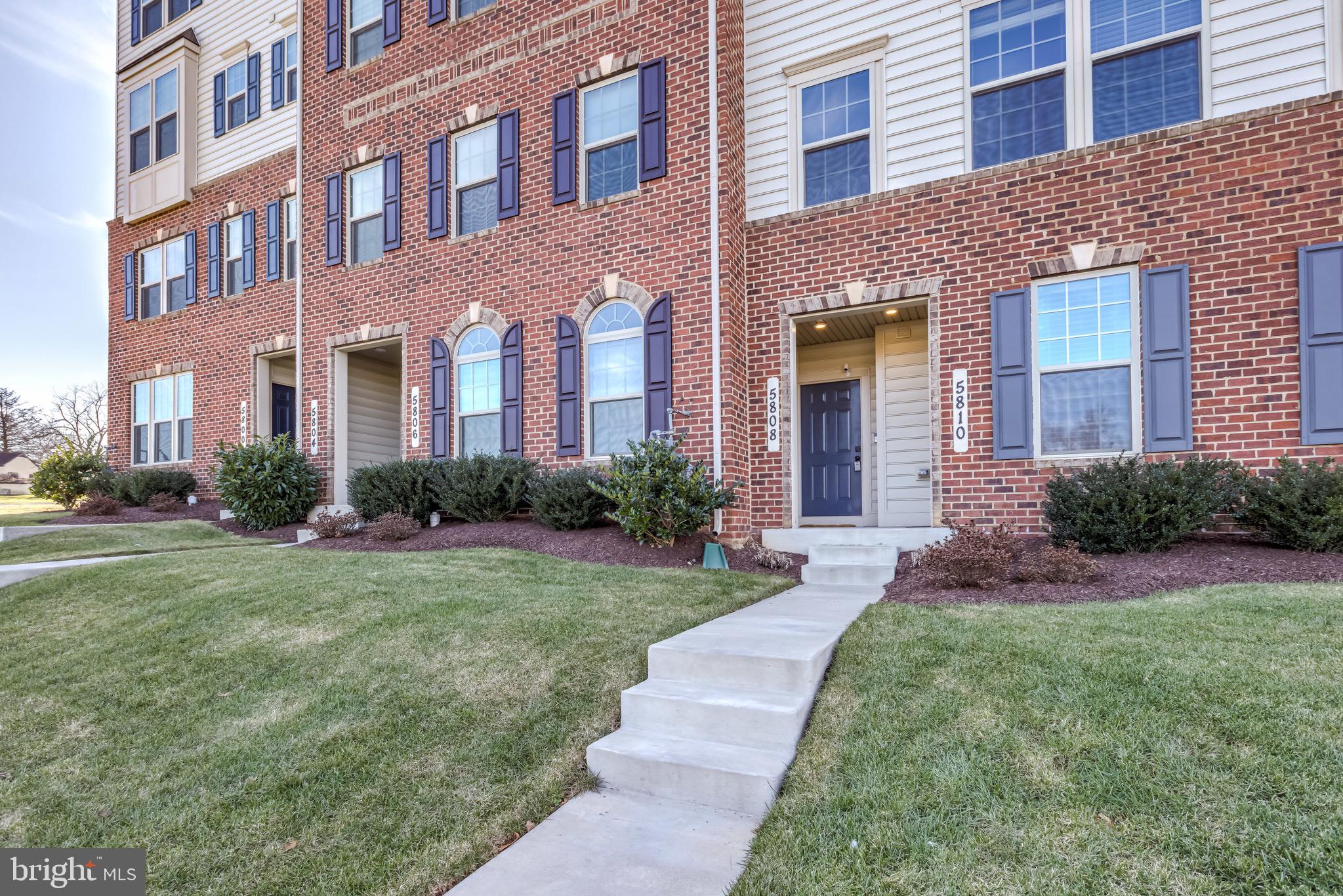 OAKDALE VILLAGE - Residential