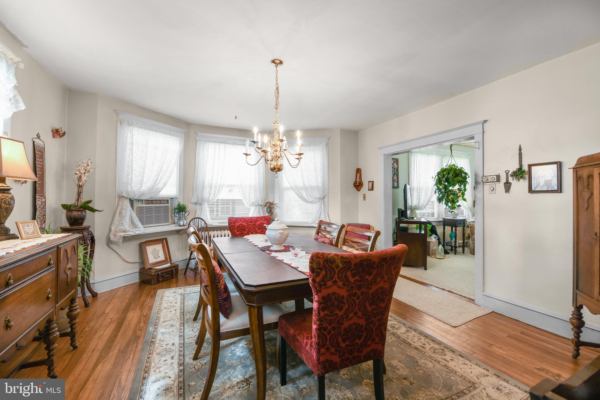 BRENTWOOD MANOR - Residential