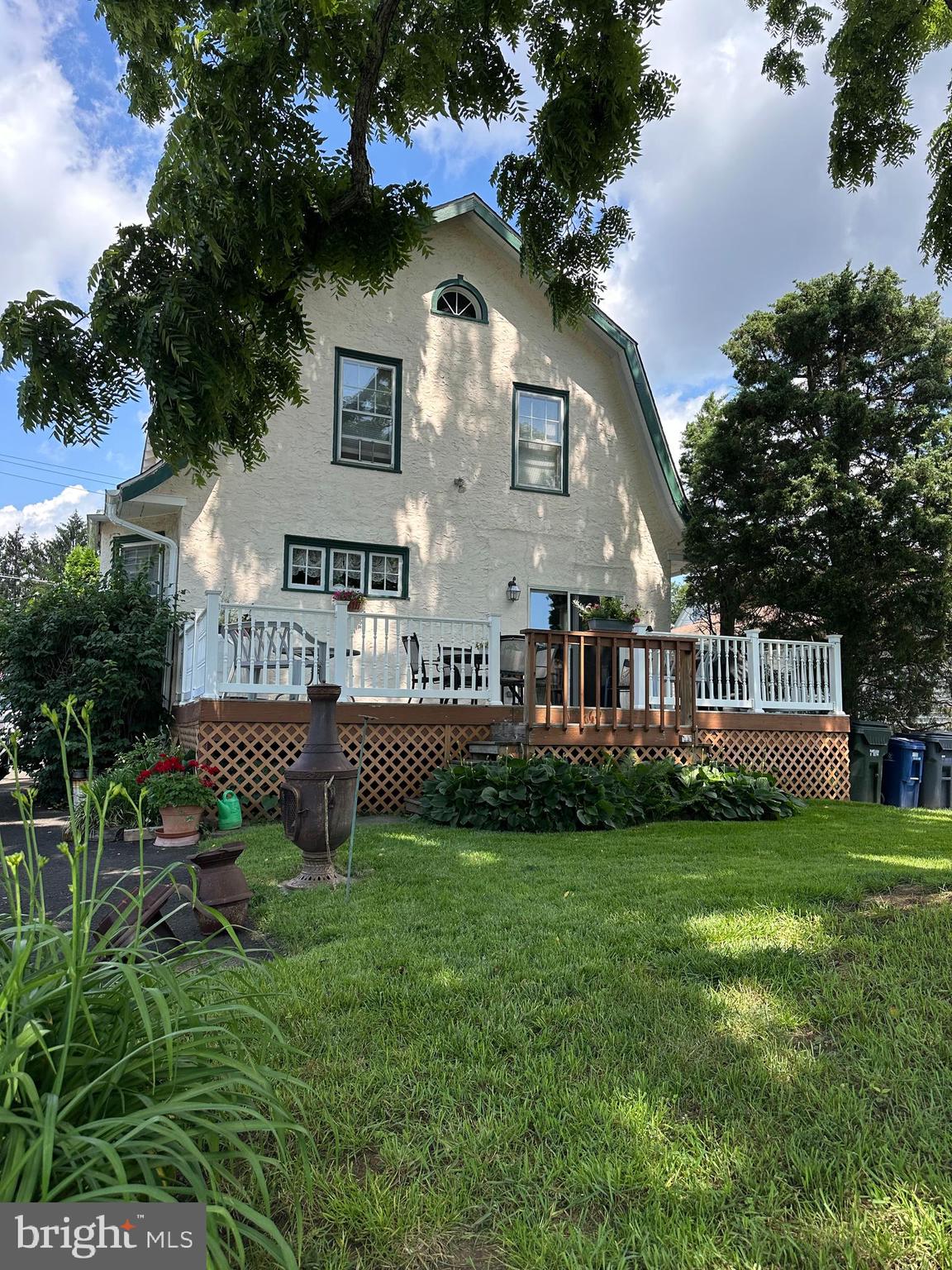 1233 BOCKIUS AVENUE