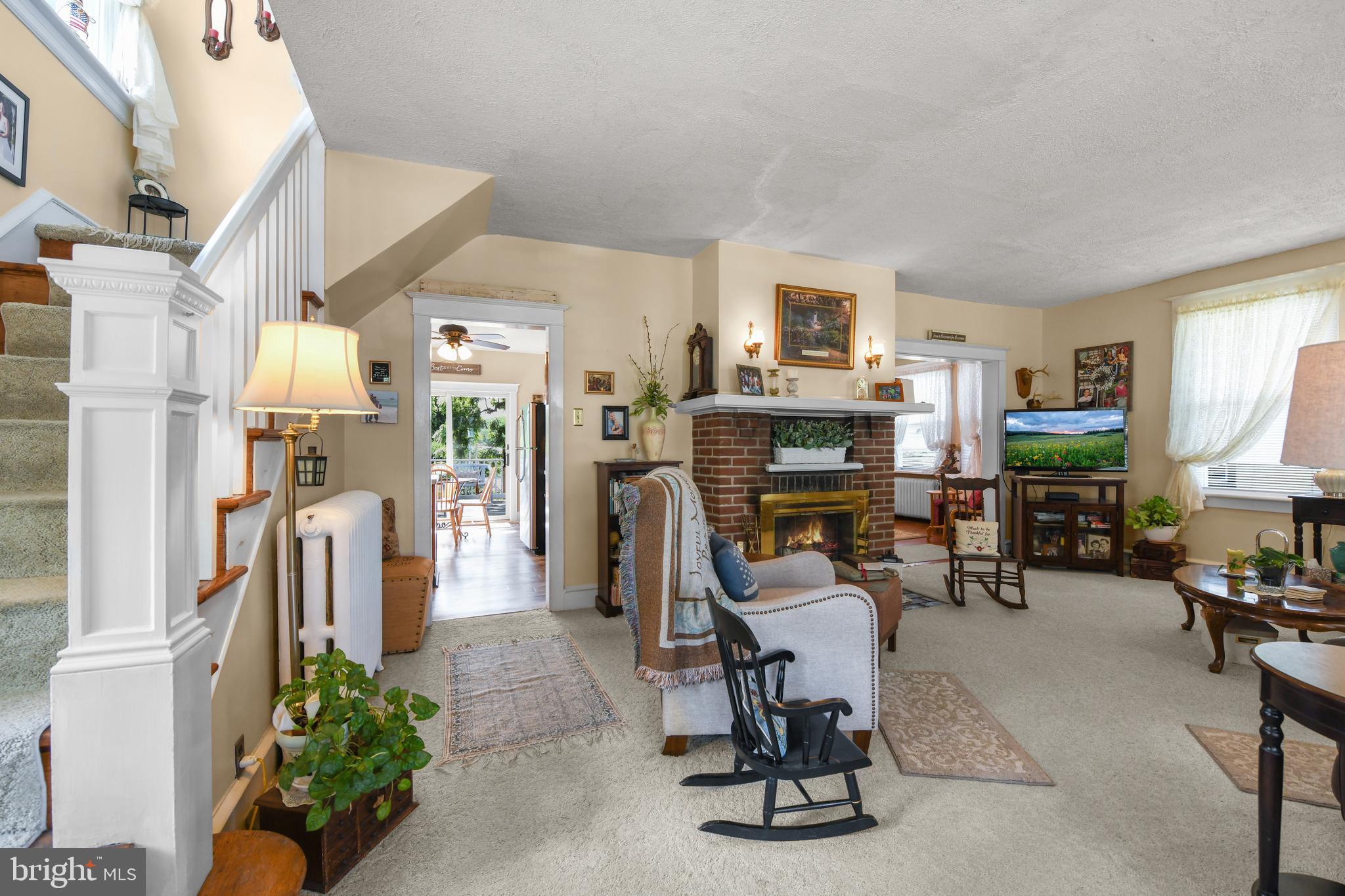 BRENTWOOD MANOR - Residential