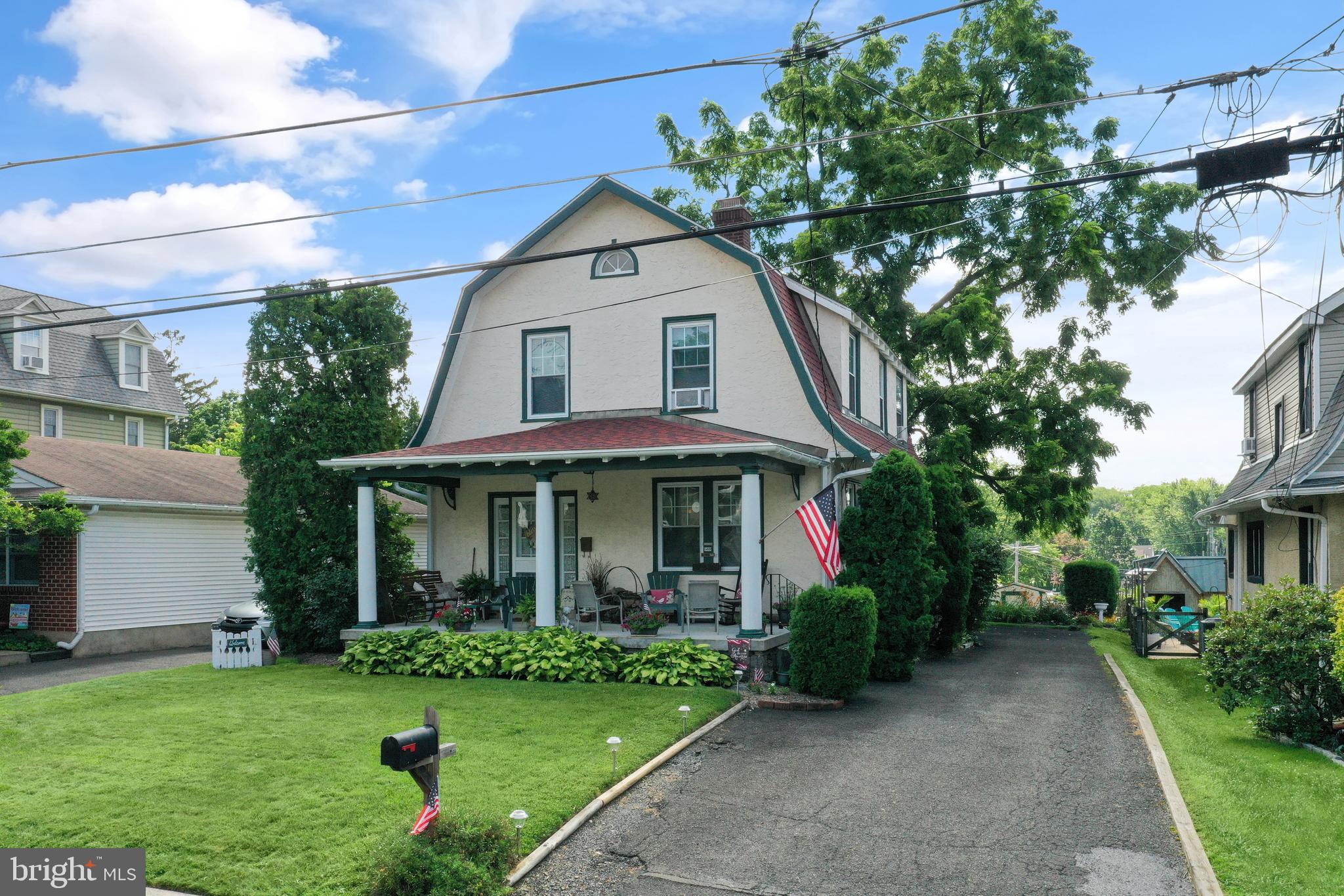 BRENTWOOD MANOR - Residential