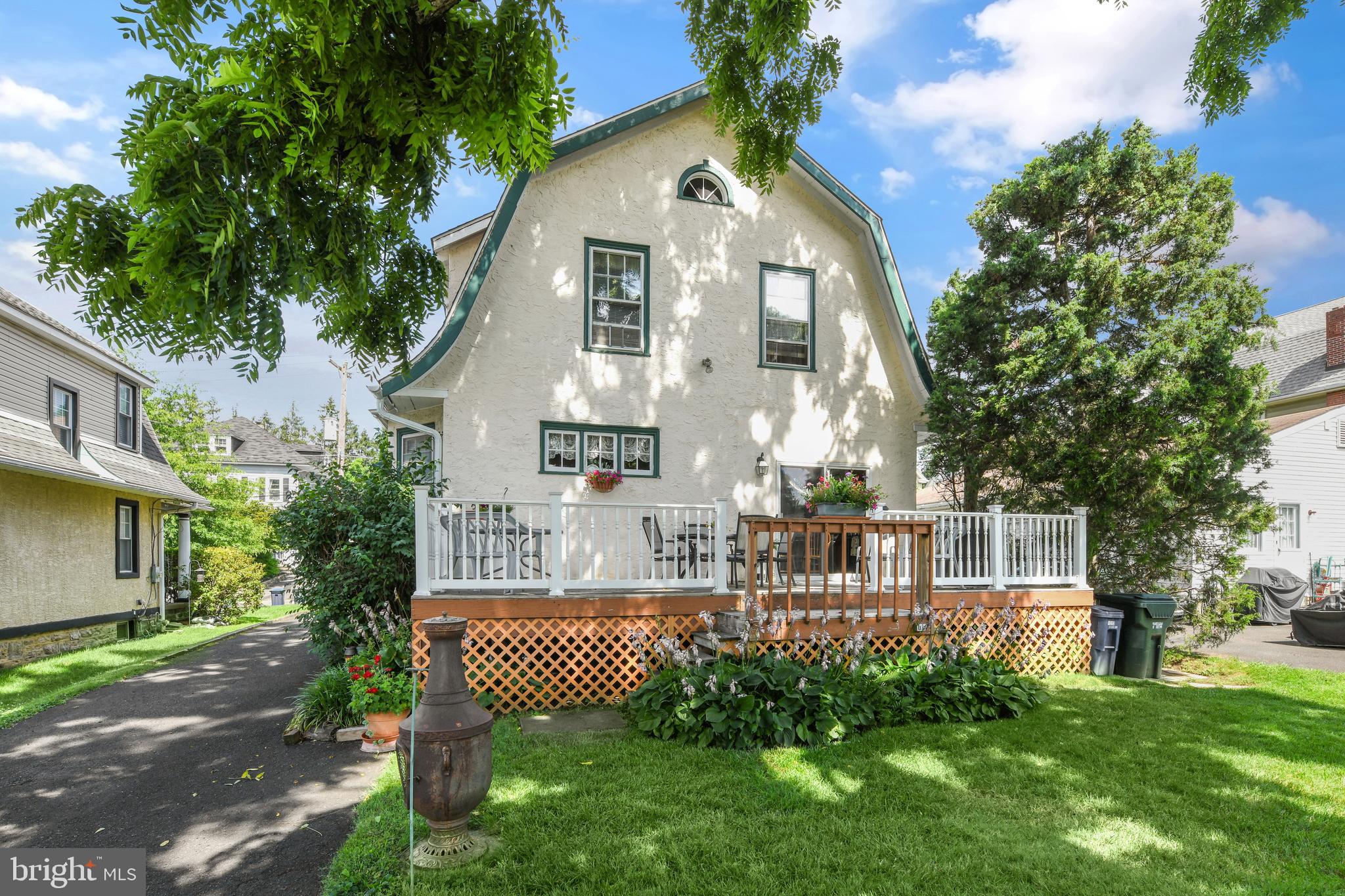 BRENTWOOD MANOR - Residential