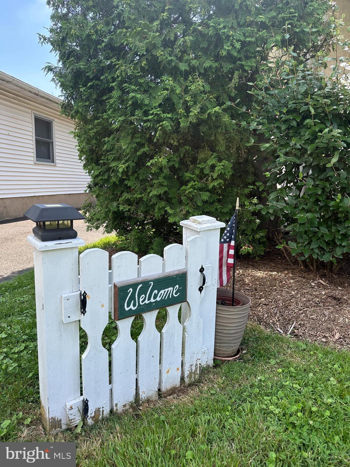 1233 BOCKIUS AVENUE