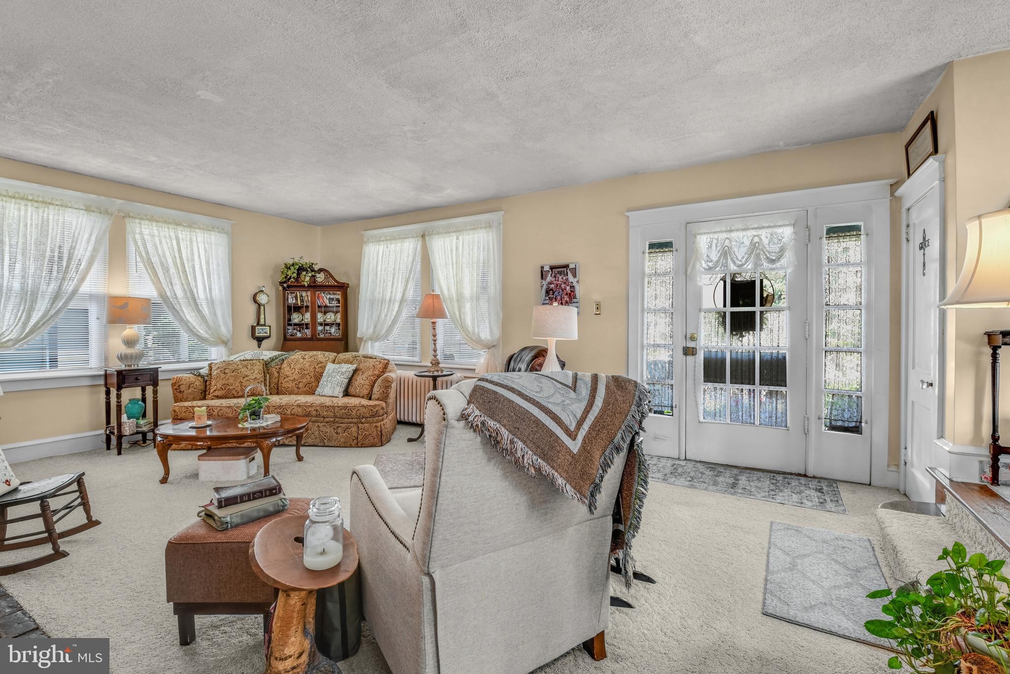 BRENTWOOD MANOR - Residential