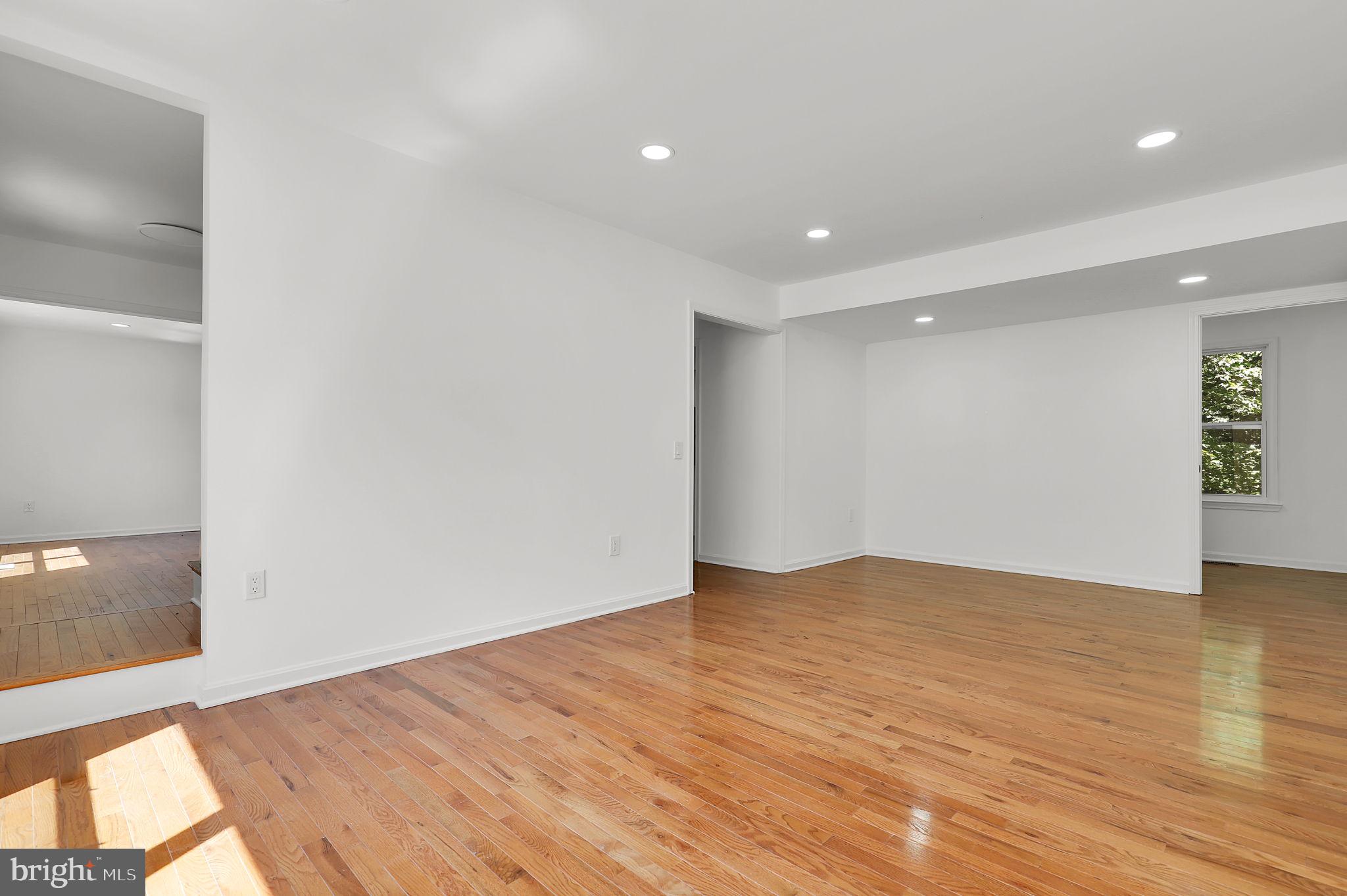 MONTPELIER WOODS - Residential