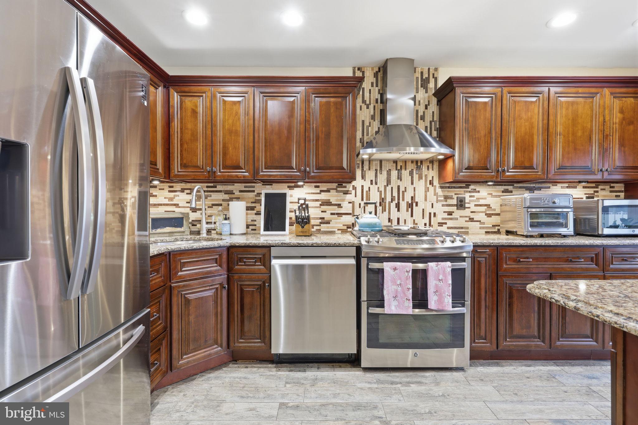 TANGLEWOOD - Residential