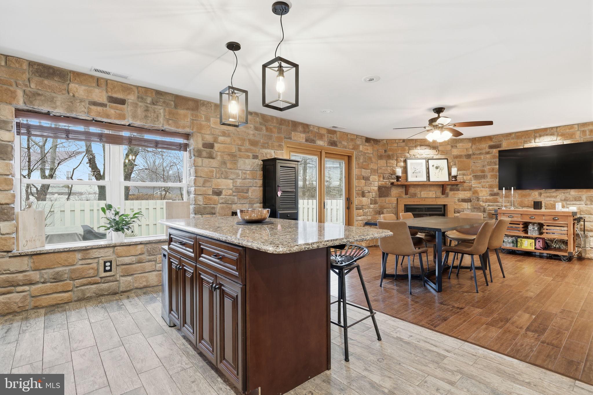 TANGLEWOOD - Residential