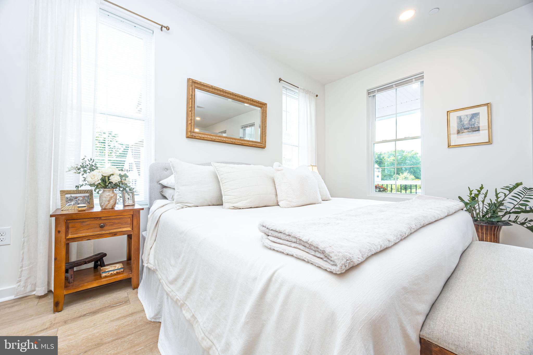 LONG BEACH ESTATES - Residential